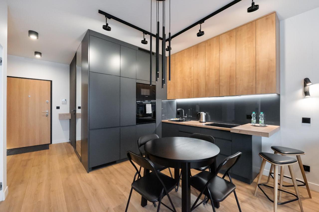 Zoliborz Obsidian Apartment Варшава Экстерьер фото