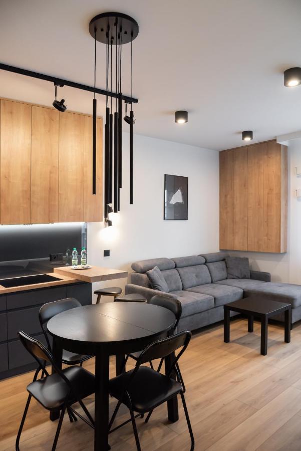 Zoliborz Obsidian Apartment Варшава Экстерьер фото