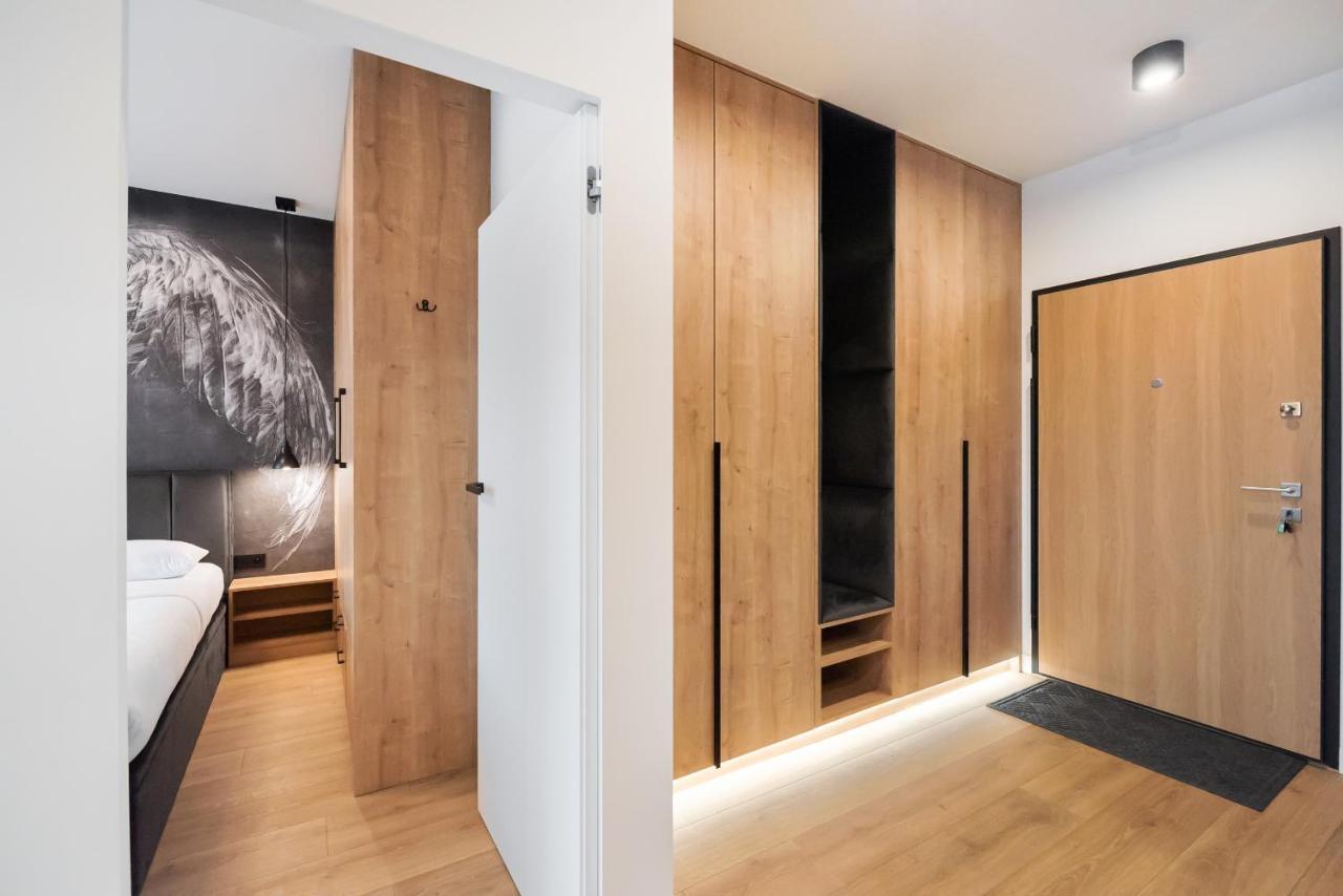 Zoliborz Obsidian Apartment Варшава Экстерьер фото