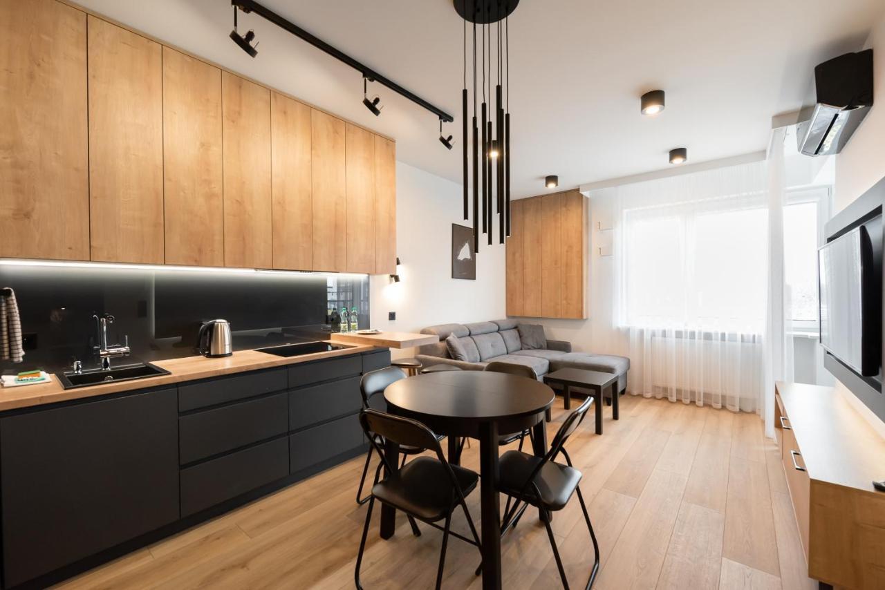 Zoliborz Obsidian Apartment Варшава Экстерьер фото
